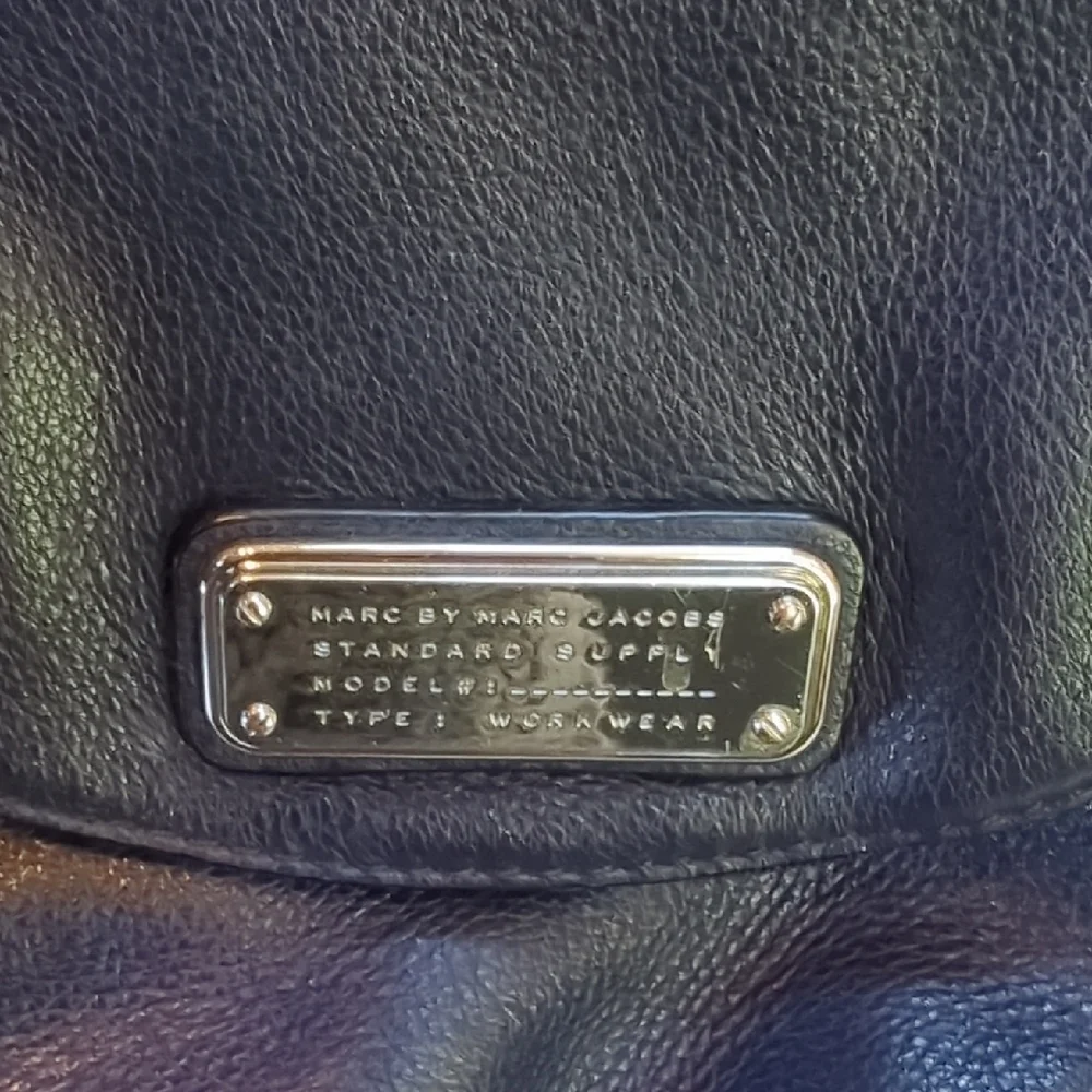 Marc by Marc Jacobs, Navy Blue Leather Crossbody Bag - Picture 2 of 10